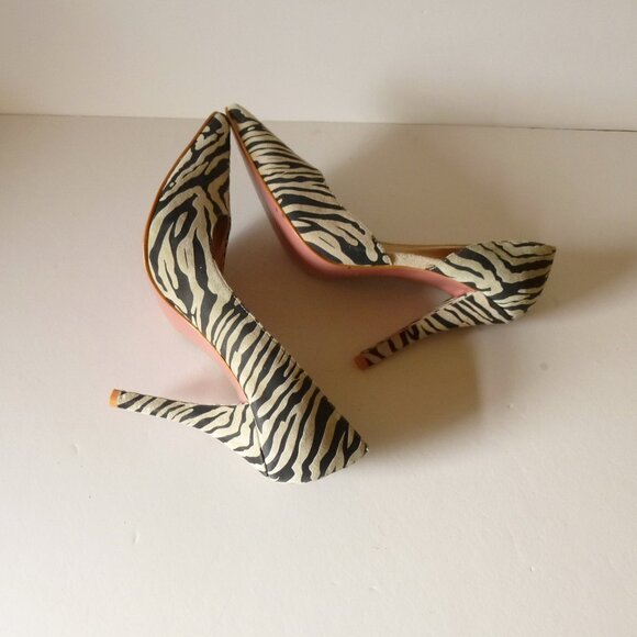 Colin Stuart Suede Pointed Toe Stiletto Heel Pumps Black/Ivory Size 8.5 New - Picture 3 of 8